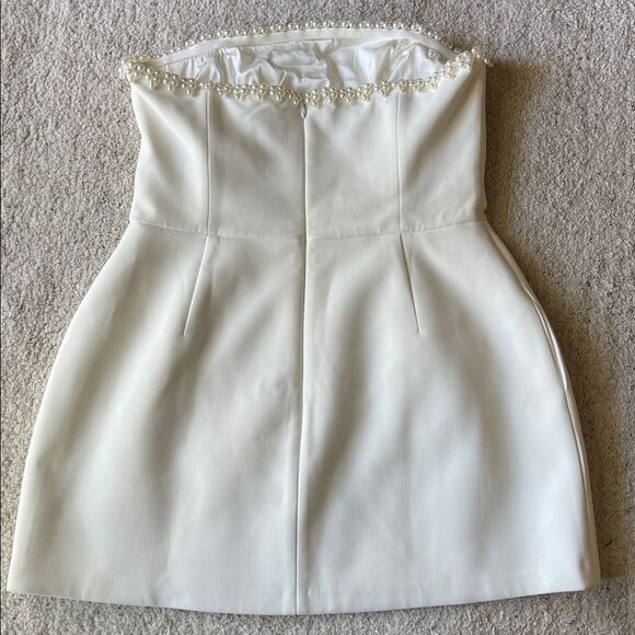 NWT NADINE MERABI Crepe White Mini Dress with Pearly Beads Strapless Minidress - Picture 4 of 10